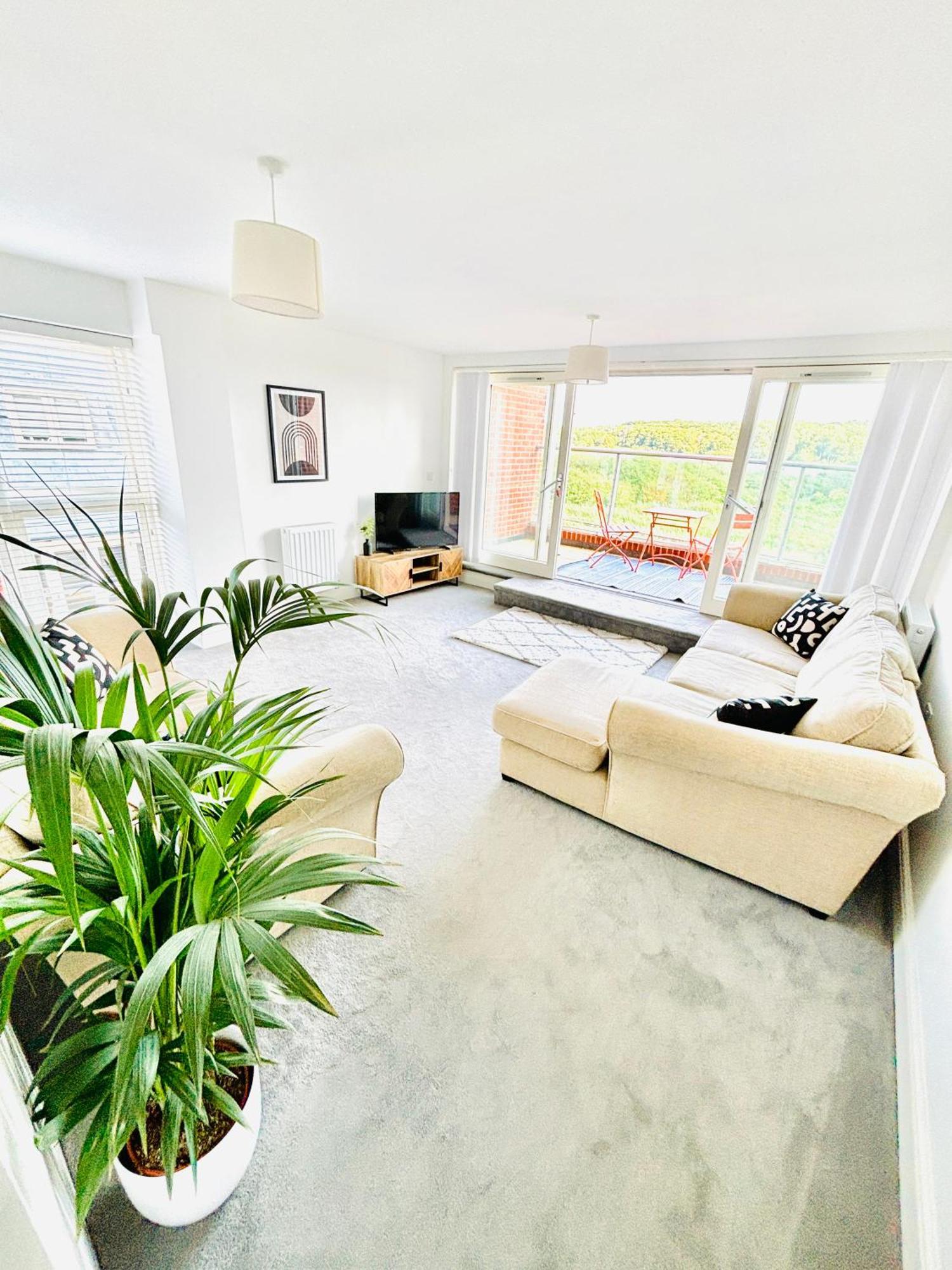 Riverside Haven In Woodbridge Bagian luar foto